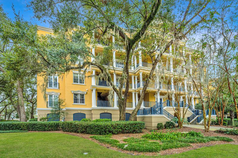 4252 Faber Pl Dr #102, North Charleston, SC 29405