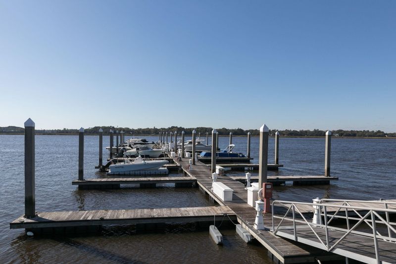 4252 Faber Pl Dr #2304, North Charleston, SC 29405