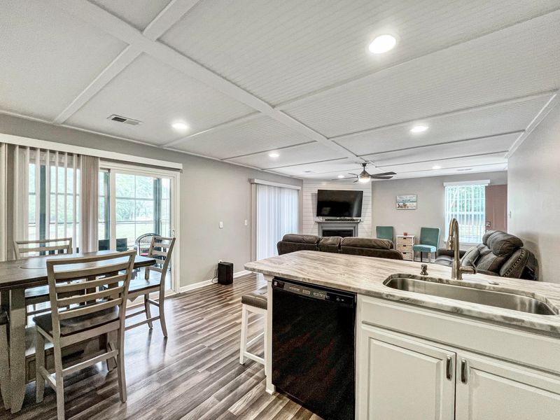7910 Parklane Ct #D, North Charleston, SC 29418