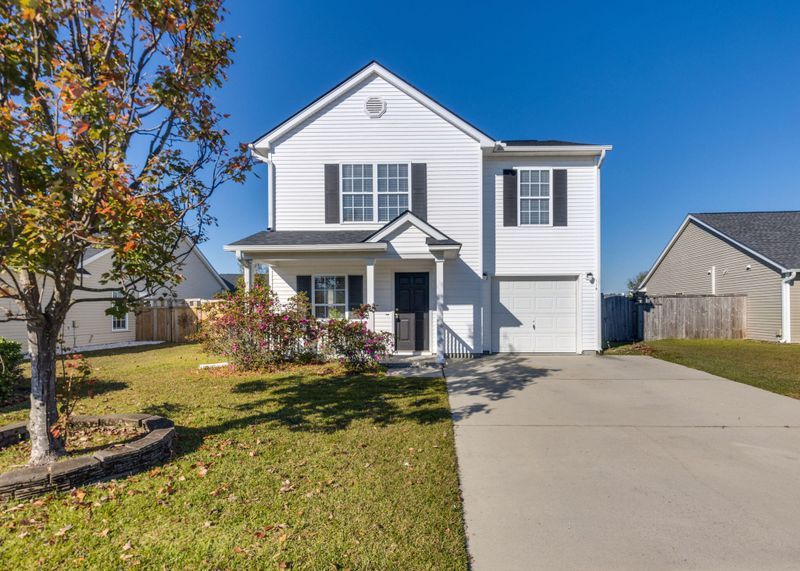 114 Lowery Ln, Summerville, SC 29483