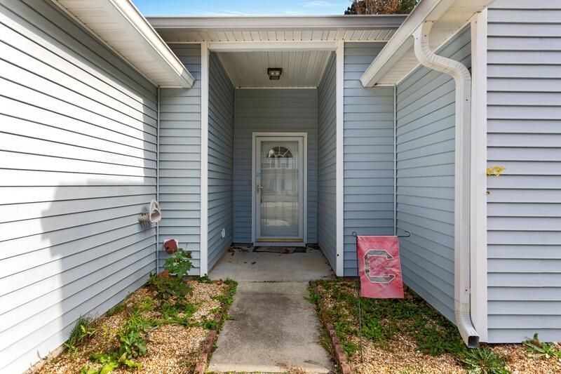 204 Elon Dr, Ladson, SC 29456