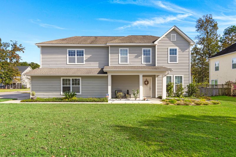 214 Devonshire Dr, Moncks Corner, SC 29461