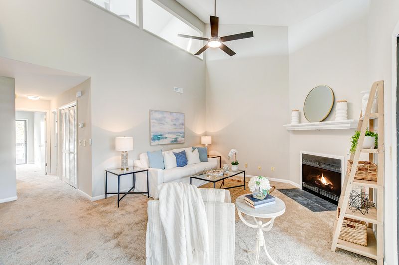 503 Greenmeadow Dr, Goose Creek, SC 29445