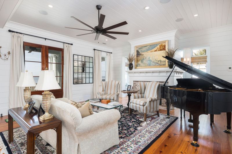 362 Schweers Ln, Mount Pleasant, SC 29464