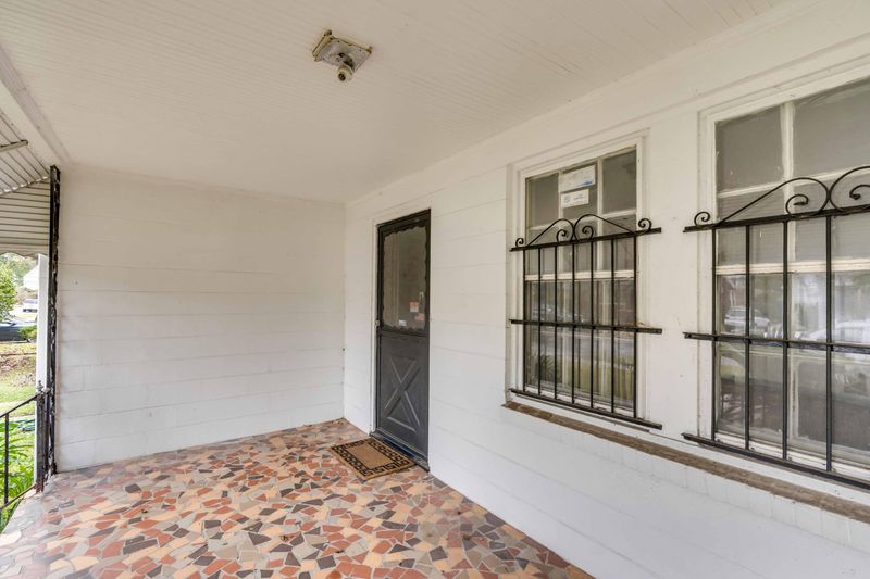 933 Ashley Ave, Charleston, SC 29403