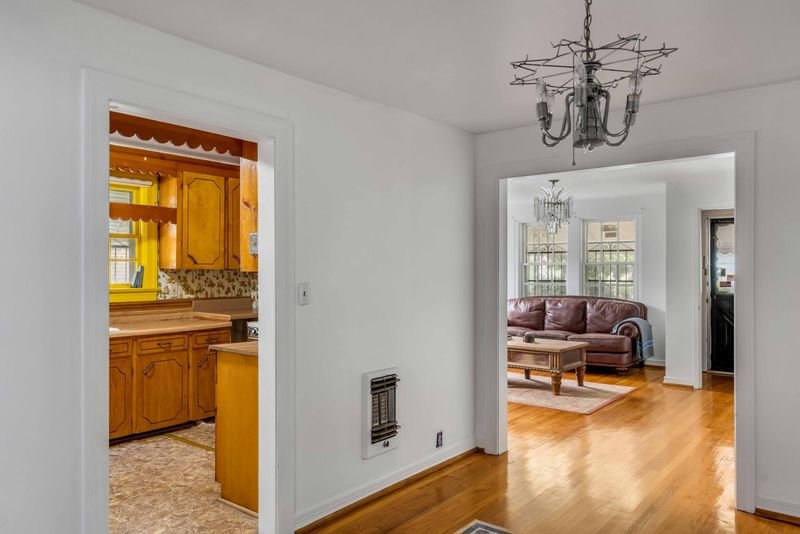 933 Ashley Ave, Charleston, SC 29403