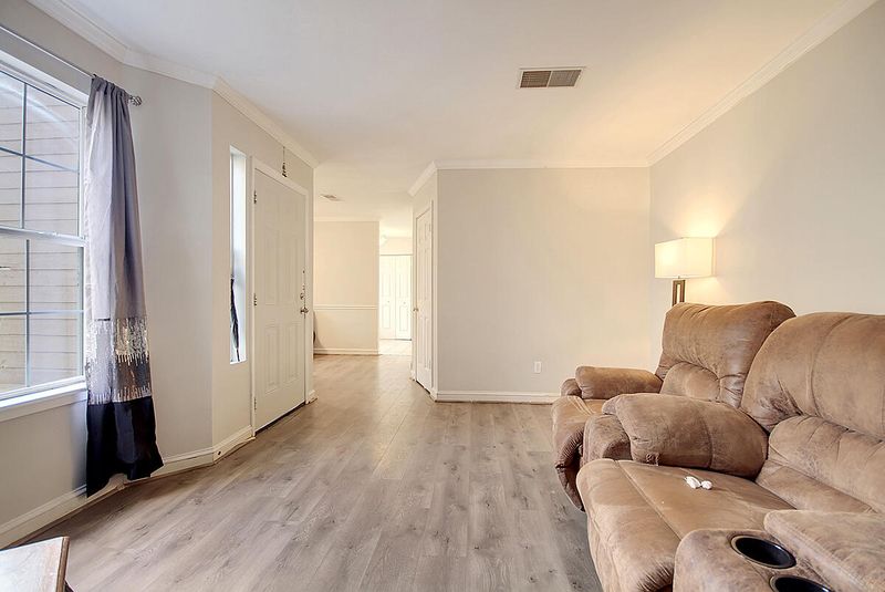 112 Luden Dr #A, Summerville, SC 29483