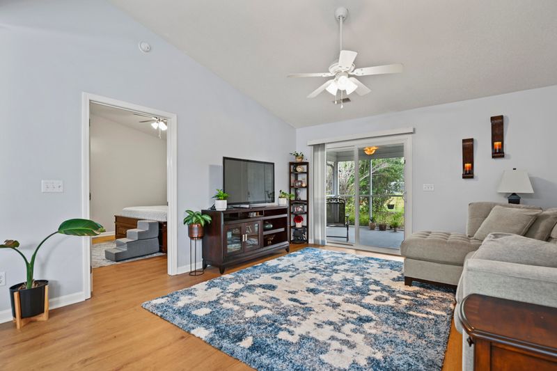 7342 Stoney Moss Way, Hanahan, SC 29410