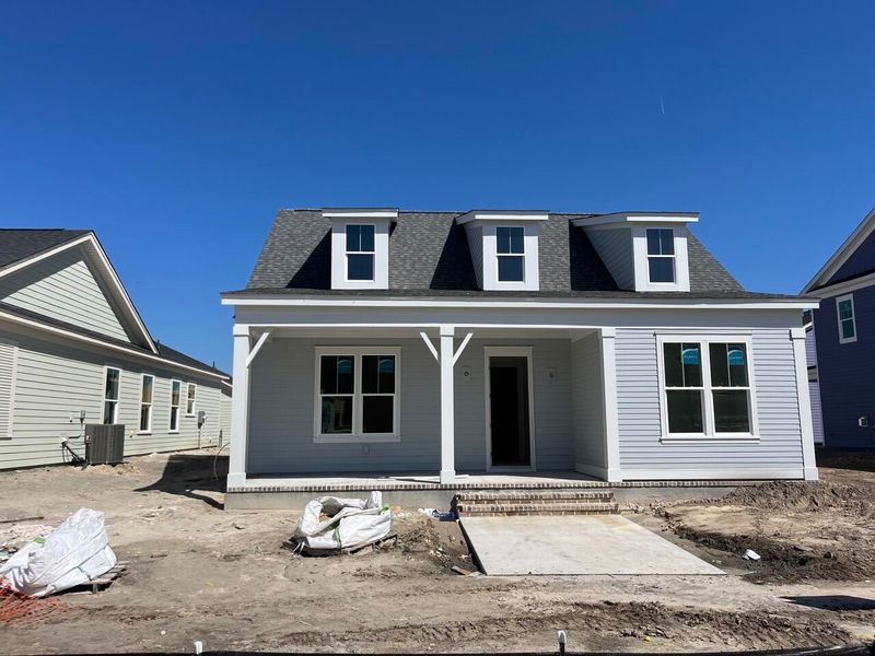 690 Blueway Ave, Summerville, SC 29486