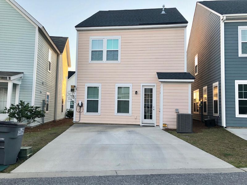 1650 Indy Dr, North Charleston, SC 29405