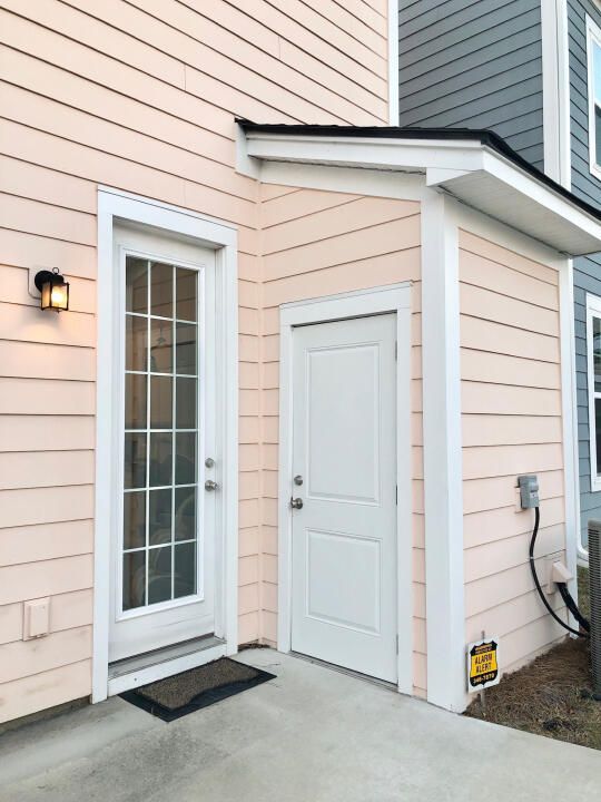 1650 Indy Dr, North Charleston, SC 29405