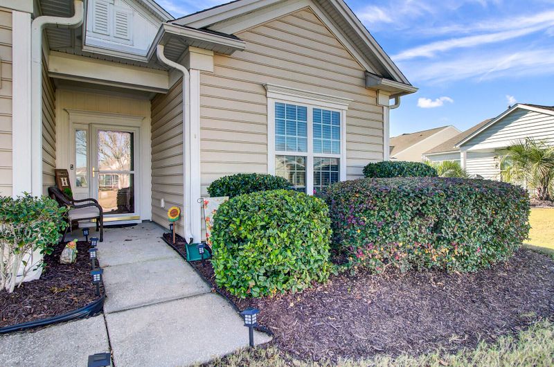561 Tranquil Waters Way, Summerville, SC 29486