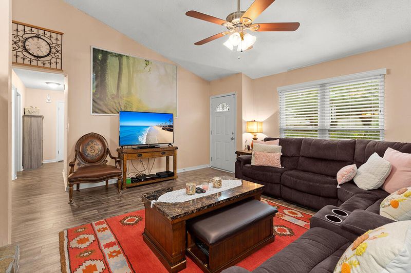 2143 Forest Lakes Blvd, Charleston, SC 29414