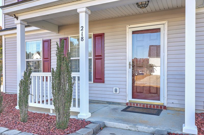 218 Waterford Ln, Summerville, SC 29483