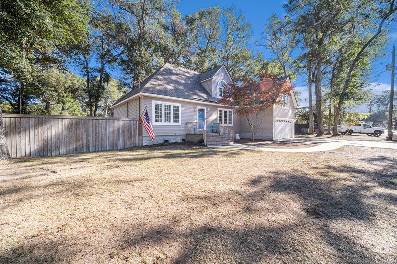764 Sterling Dr, Charleston, SC 29412