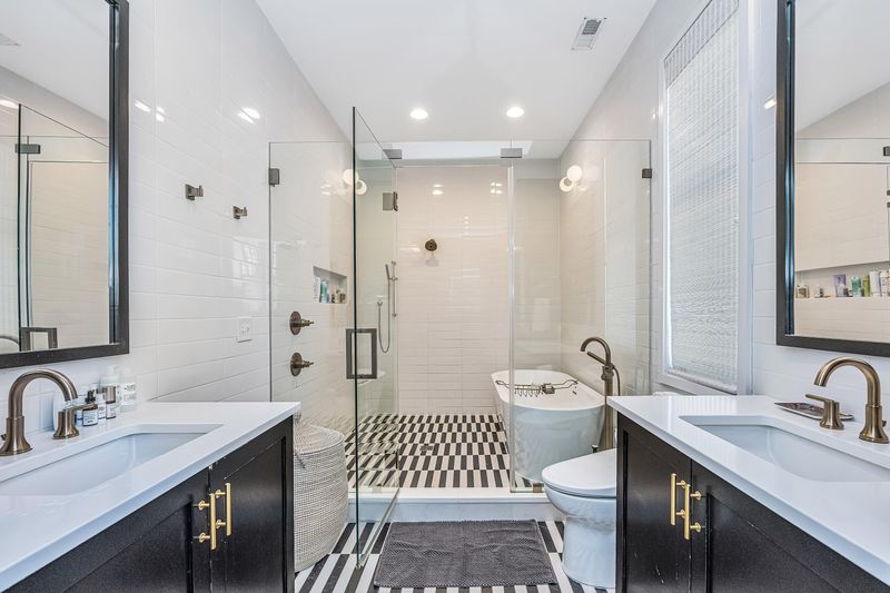 13 Colonial St, Charleston, SC 29401