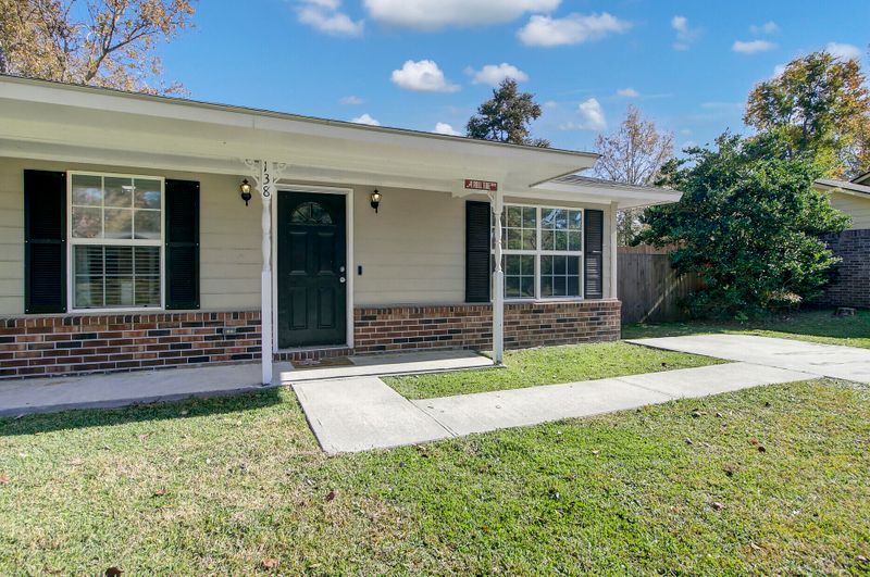 138 White Pine Ct, Moncks Corner, SC 29461