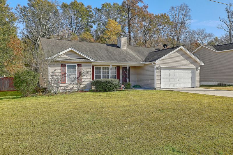 228 Lindy Creek Rd, Goose Creek, SC 29445