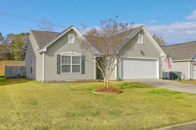 534 English Oak Cir, Moncks Corner, SC 29461