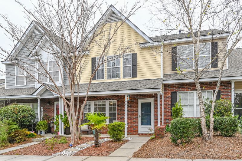 102 Greyson Cir, Goose Creek, SC 29445