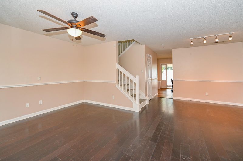 102 Greyson Cir, Goose Creek, SC 29445