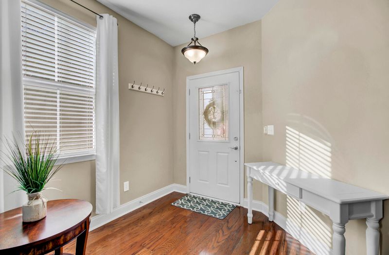 100 Salt Meadow Ln, Summerville, SC 29483