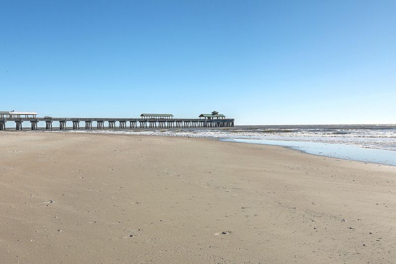 201 W Arctic Ave #108, Folly Beach, SC 29439