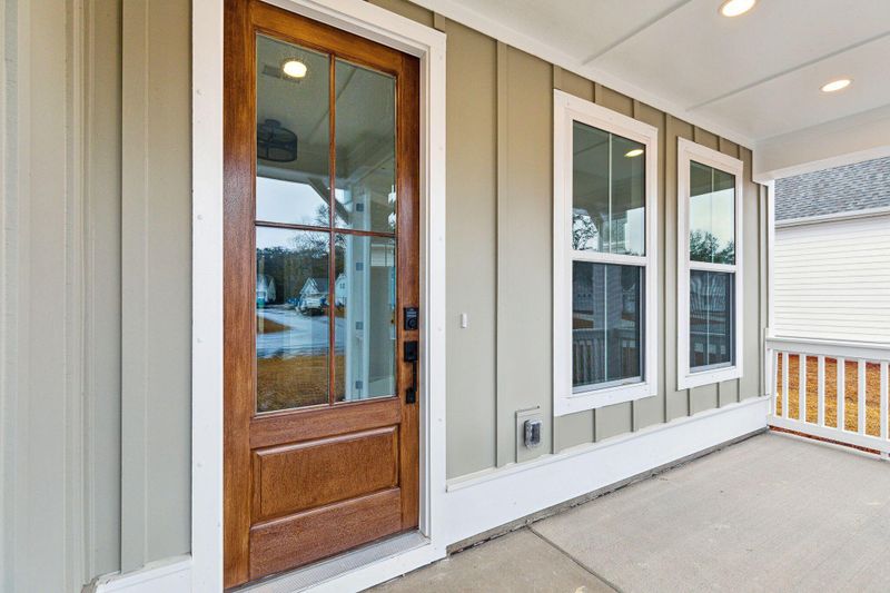 2048 Kings River Trl, Hollywood, SC 29449