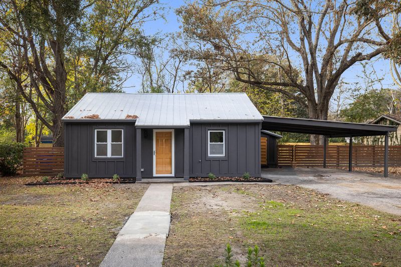 13 Anita Dr, Charleston, SC 29407