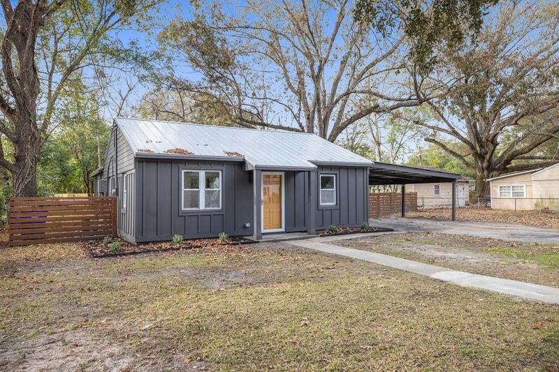 13 Anita Dr, Charleston, SC 29407