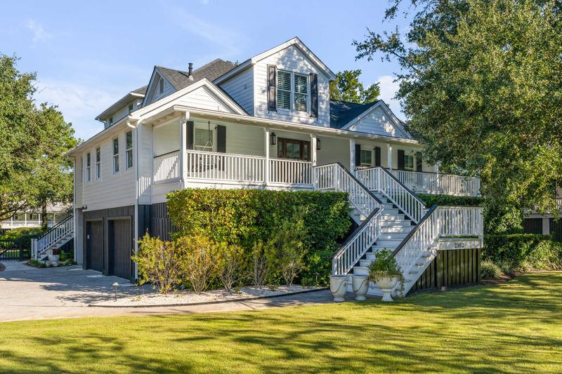 2302 Myrtle Ave, Sullivans Island, SC 29482