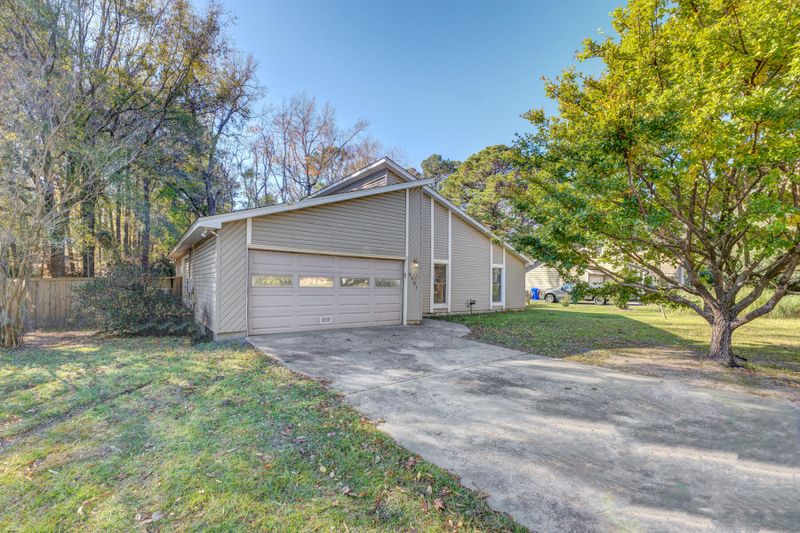 2721 Ashley Ferry Rd, Charleston, SC 29414