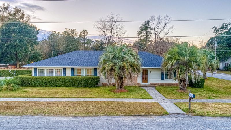 102 Bay St, Saint Stephen, SC 29479
