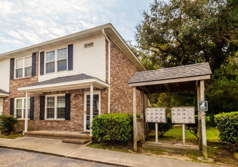 2045 Rondo St #F, Charleston, SC 29414
