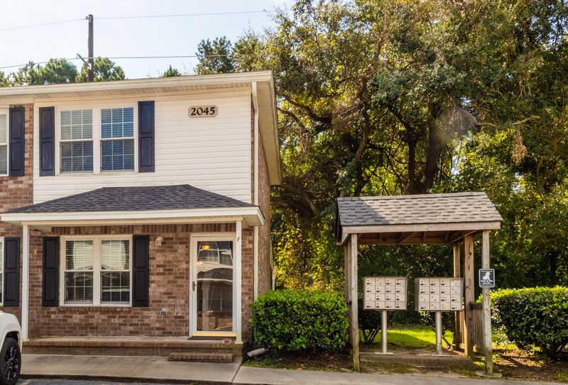 2045 Rondo St #F, Charleston, SC 29414