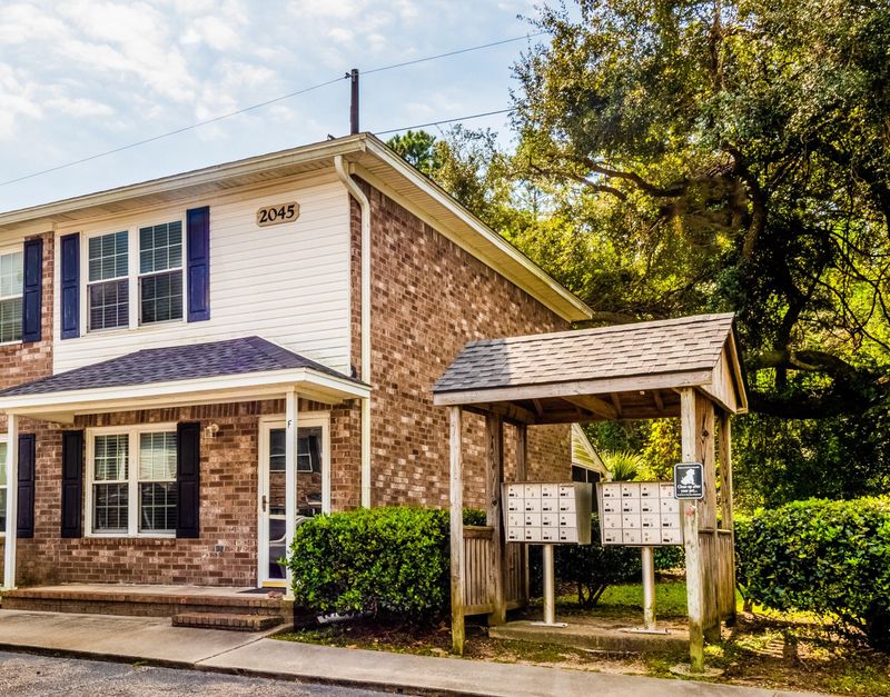 2045 Rondo St #F, Charleston, SC 29414