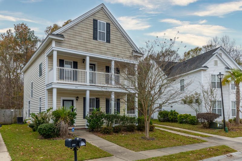 241 Old Savannah Dr, Goose Creek, SC 29445