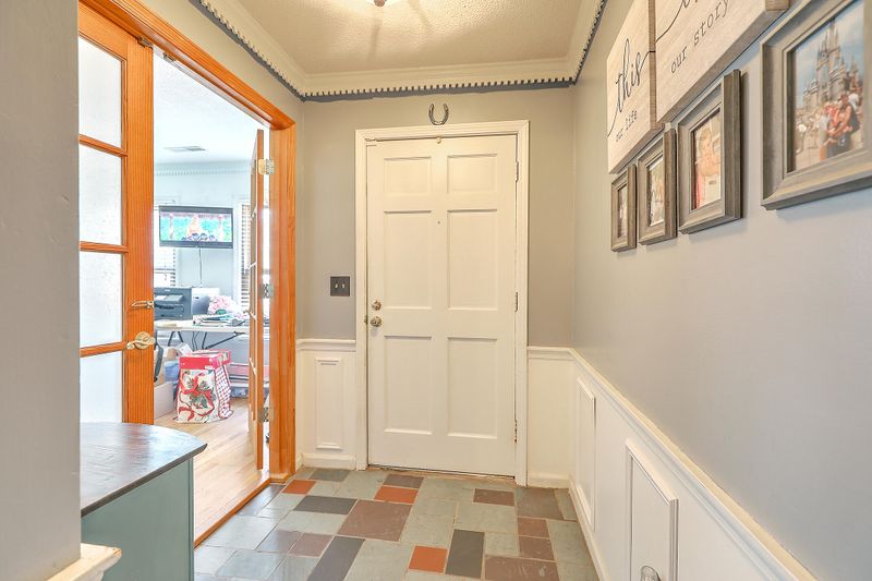 203 Foxborough Rd, Goose Creek, SC 29445