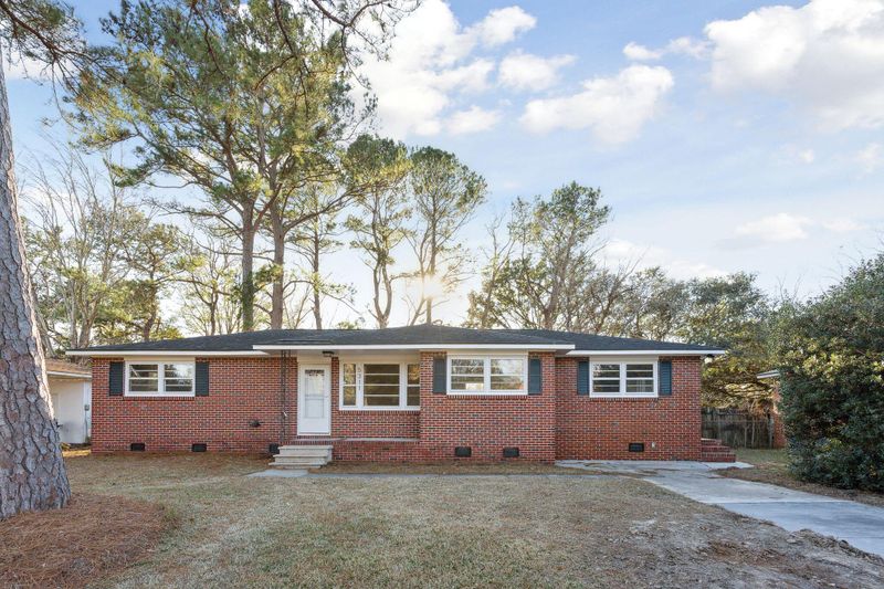5311 Alvie St, North Charleston, SC 29418