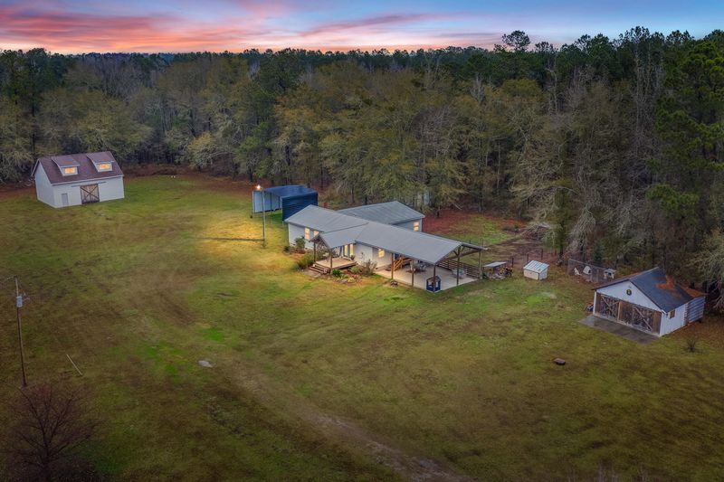 126 Kristen Dr, Reevesville, SC 29471