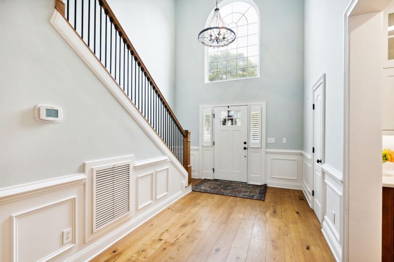 913 Longwood Ln, Charleston, SC 29412