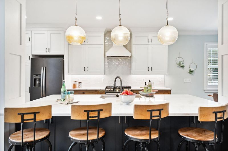 913 Longwood Ln, Charleston, SC 29412
