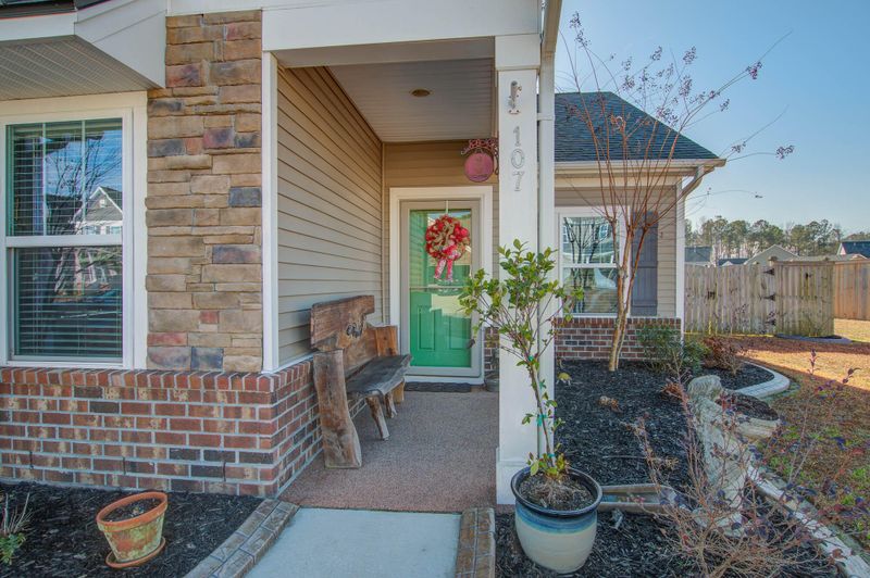 107 Vessey Dr, Moncks Corner, SC 29461