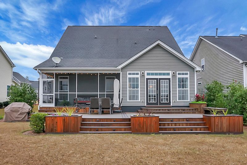 111 Waccamaw Cir, Moncks Corner, SC 29461