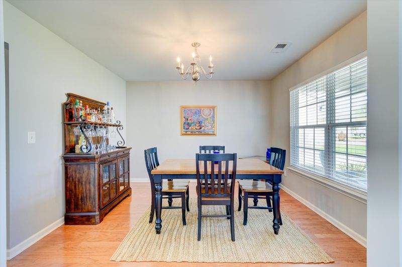 1005 Steelechase Ln, Hanahan, SC 29410