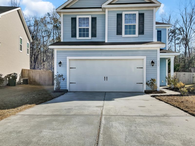 227 Oglethorpe Cir, Moncks Corner, SC 29461