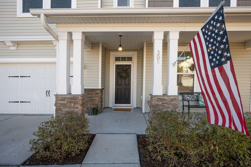 305 Sanctuary Park Dr, Summerville, SC 29486
