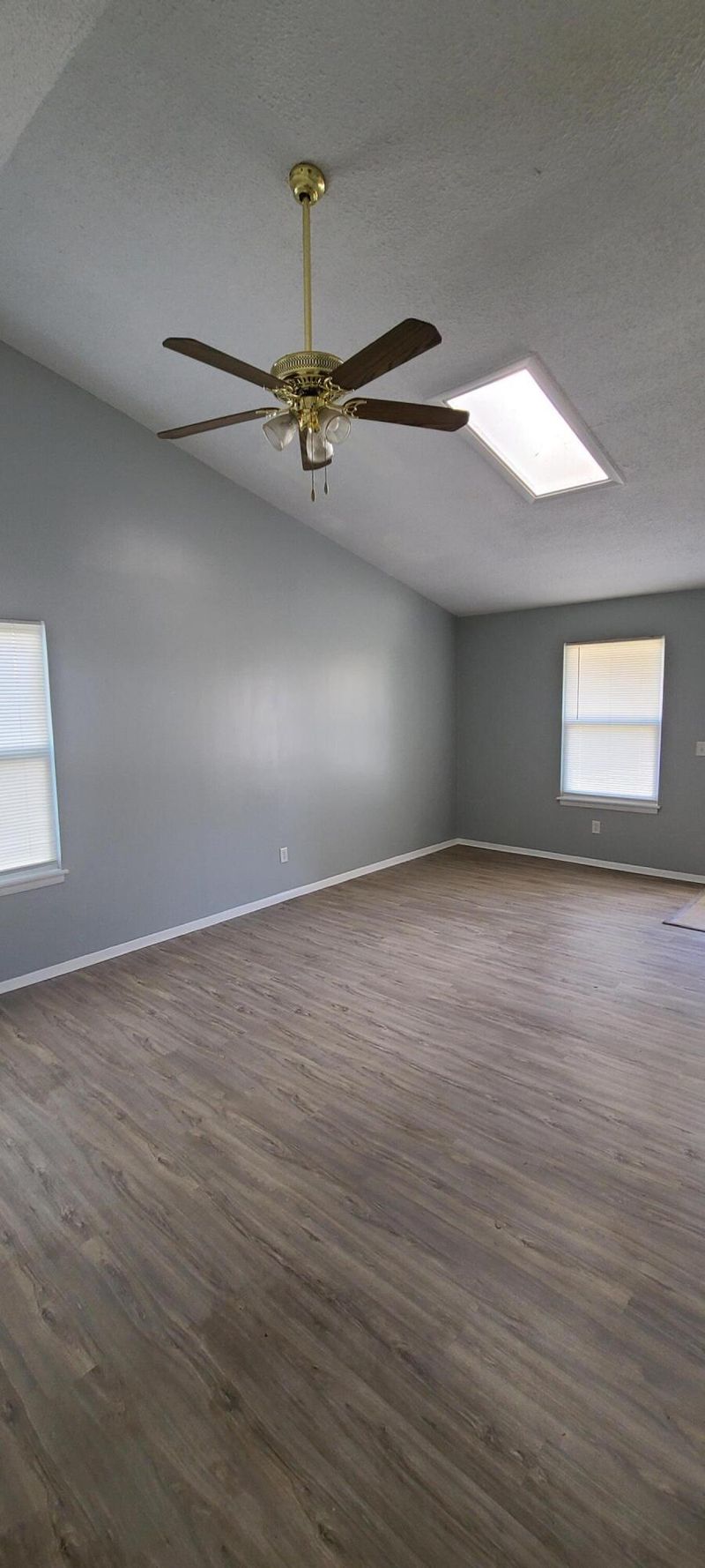 311 Macgregor Dr, Summerville, SC 29486