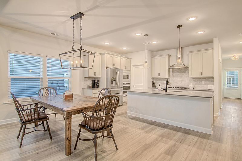 185 Lucca Dr, Summerville, SC 29486