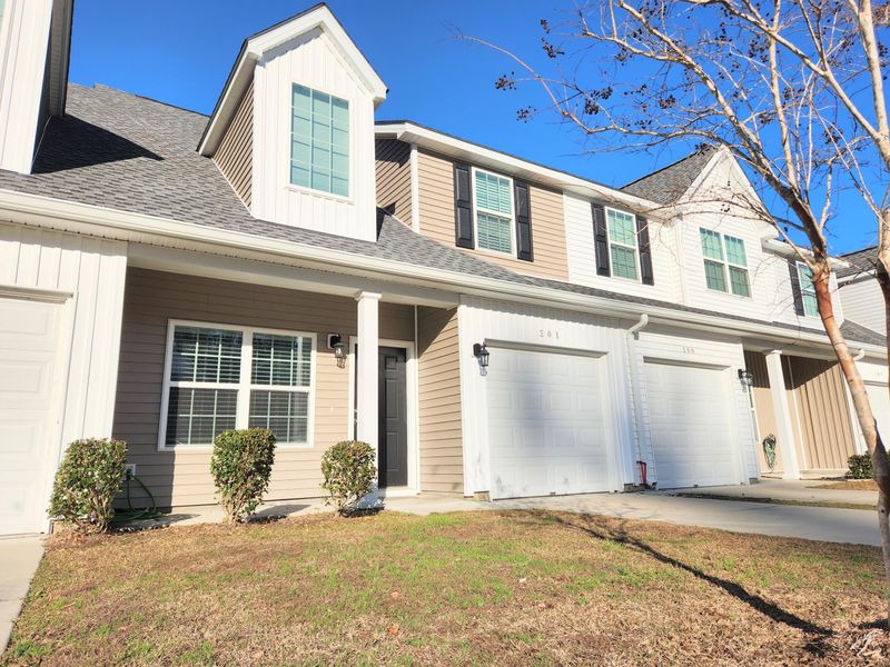 201 Buchanan Cir, Goose Creek, SC 29445